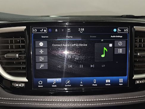 Used 2024 Chrysler Pacifica Limited FWD image 37