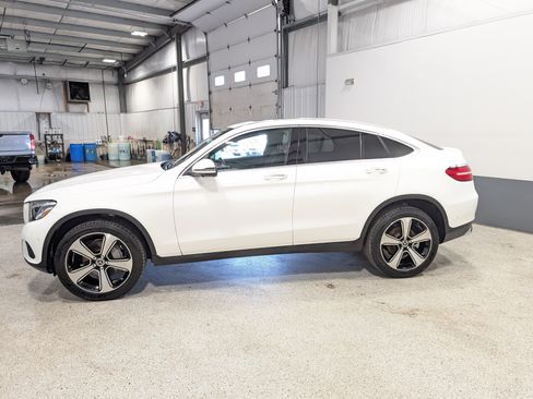 Used 2019 Mercedes-Benz GLC 300 4MATIC Coupe image 6