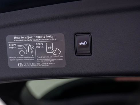 Used 2021 INFINITI QX50 Luxe w/ Appearance Package image 34