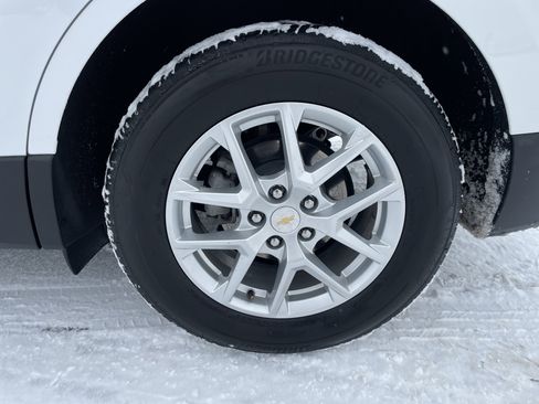 Certified 2024 Chevrolet Equinox LT image 26