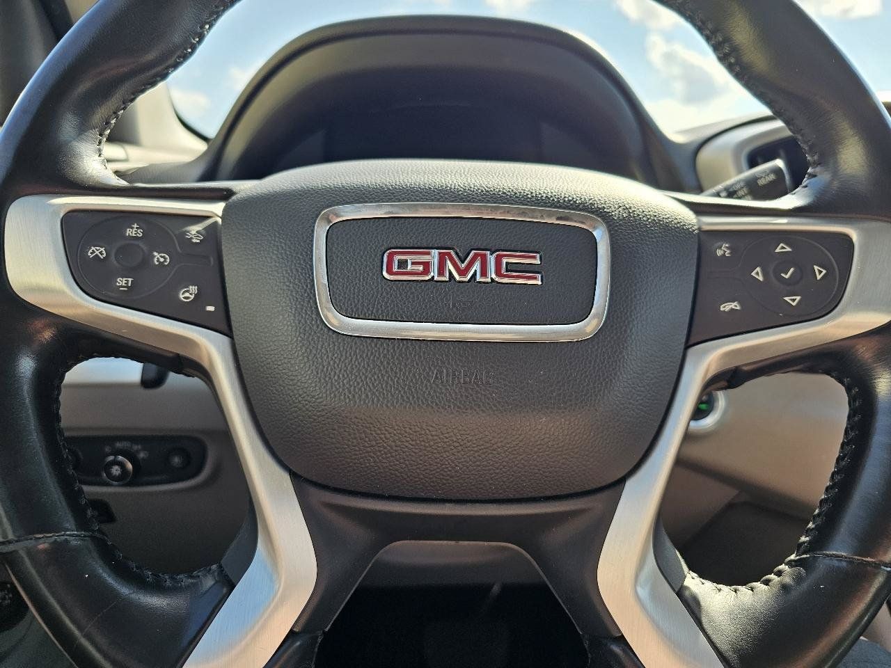 Used 2021 GMC Terrain SLT AWD/4WD image 9