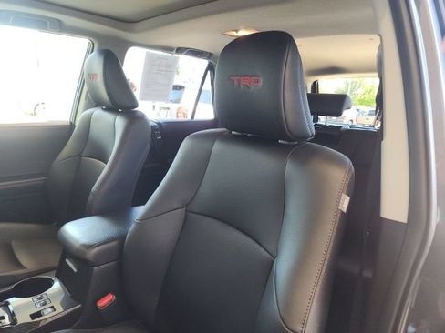 Certified 2023 Toyota 4Runner TRD Off-Road Premium w/ Moonroof Package AWD/4WD image 19