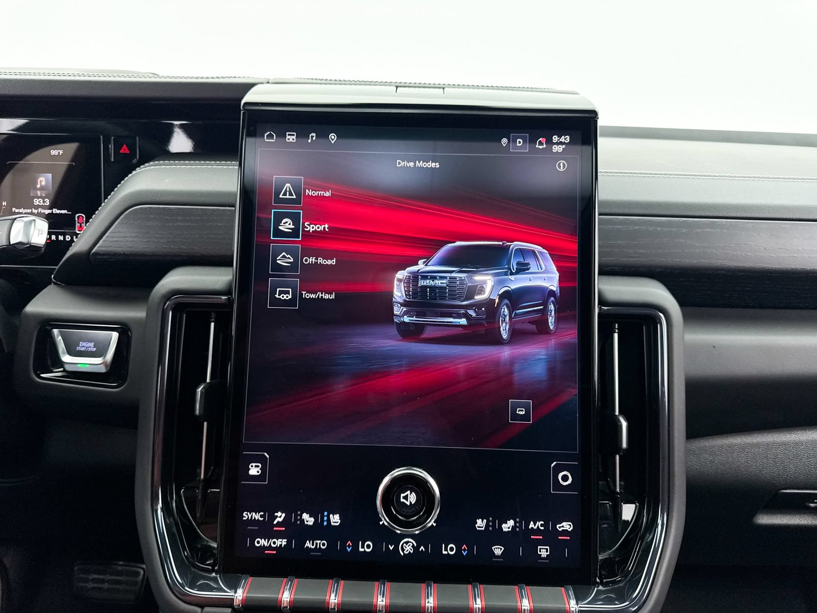 Used 2025 GMC Yukon AT4 Ultimate AWD/4WD image 11