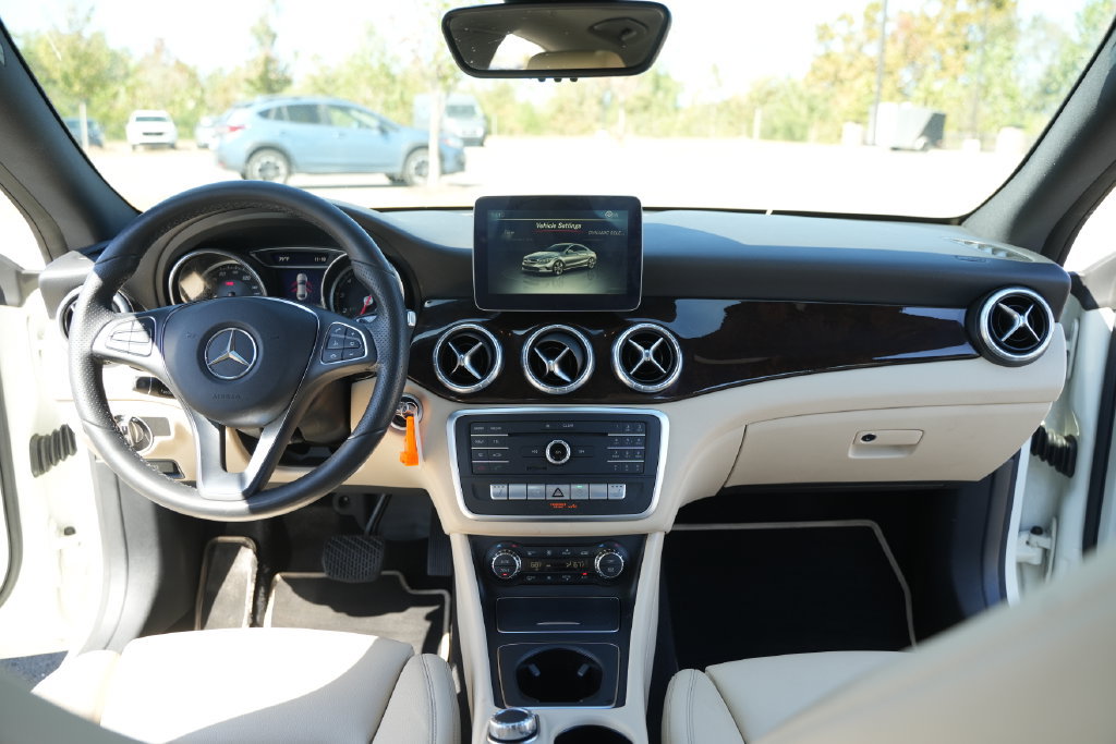 Used 2018 Mercedes-Benz CLA 250 4MATIC image 26