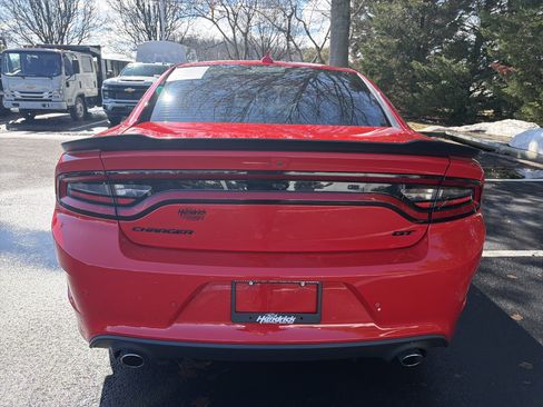 Used 2021 Dodge Charger GT w/ Blacktop Package image 9
