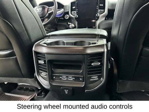Used 2025 RAM 1500 Laramie AWD/4WD image 29