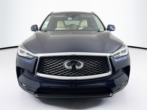 Used 2019 INFINITI QX50 Essential w/ Premium Audio Package image 8
