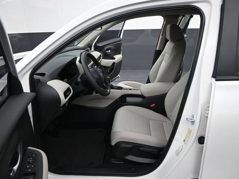 Used 2026 Honda HR-V LX image 6