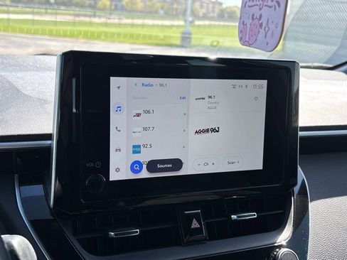 Used 2024 Toyota Corolla SE image 9