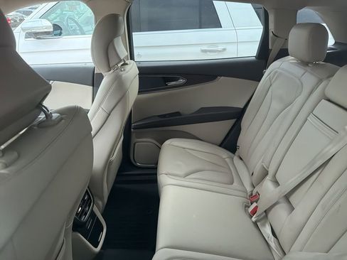 Used 2017 Lincoln MKX Reserve w/ Driver Assistance Package image 13