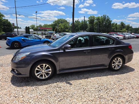 Used 2014 Subaru Legacy 2.5i Limited AWD/4WD image 3