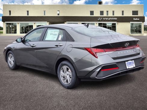 New 2026 Hyundai Elantra SE w/ Cargo Package FWD image 5