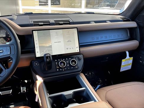 New 2026 Land Rover Defender 130 V8 image 7