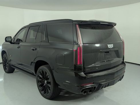 Certified 2025 Cadillac Escalade V image 4