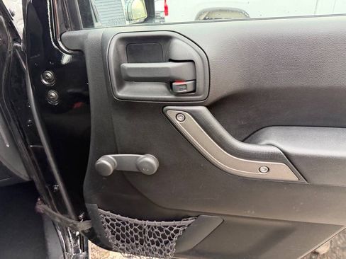 Used 2012 Jeep Wrangler Sport AWD/4WD image 44