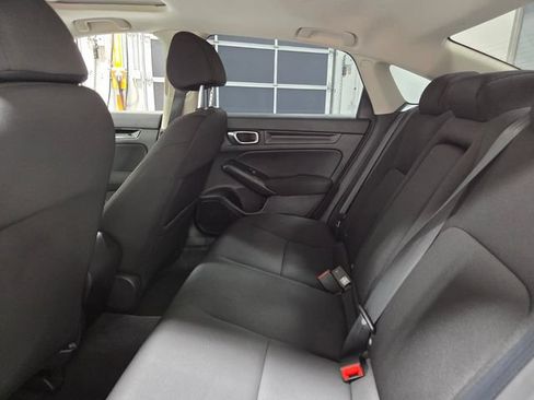 Used 2023 Honda Civic EX image 6