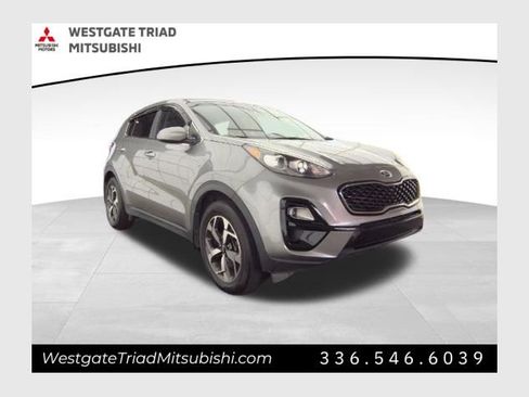 Used 2020 Kia Sportage LX AWD/4WD image 1