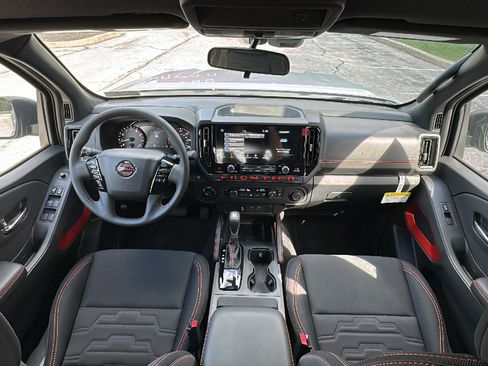 New 2025 Nissan Frontier PRO-4X image 14