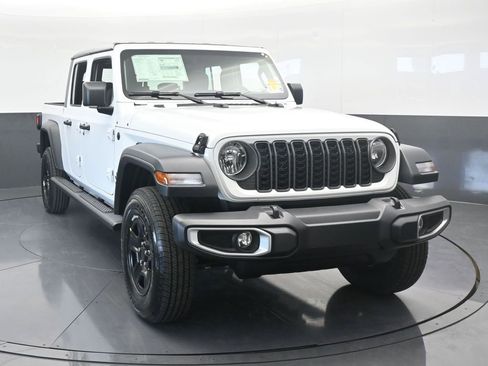New 2026 Jeep Gladiator Sport image 9