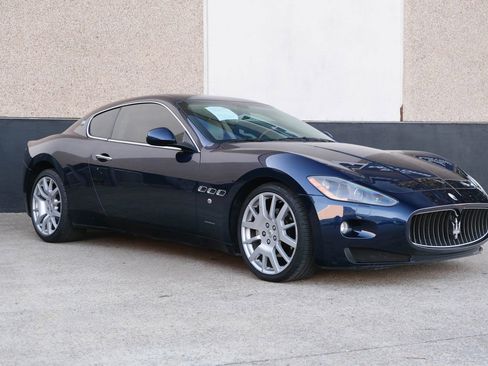 Used 2010 Maserati GranTurismo Coupe 2D image 4