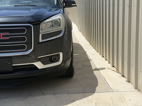 Used 2014 GMC Acadia SLT FWD image 9
