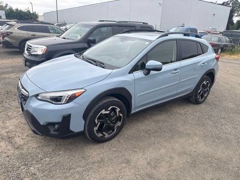 Used 2022 Subaru Crosstrek 2.5i Limited w/ Moonroof Package 1 AWD/4WD image 3