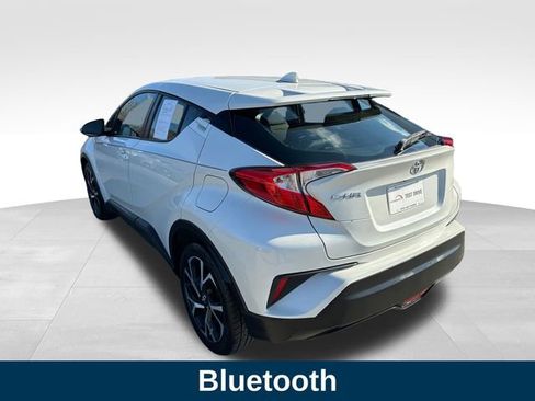 Used 2018 Toyota C-HR XLE image 3