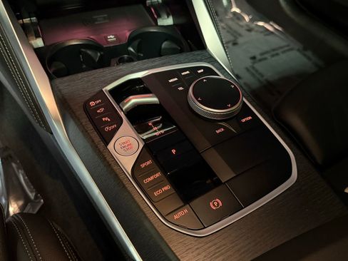 Used 2025 BMW M440i Coupe w/ Premium Package image 26