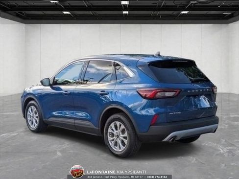 Used 2023 Ford Escape Active w/ Cold Weather Package FWD image 2