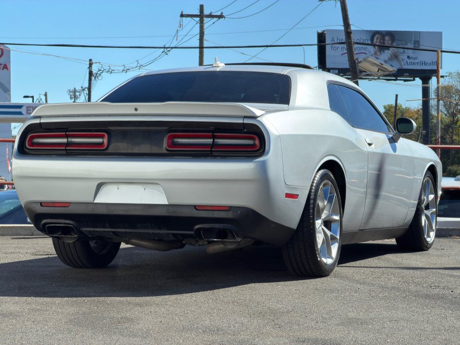 Used 2019 Dodge Challenger R/T w/ Plus Package RWD image 5