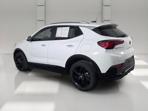 Used 2024 Buick Encore GX Sport Touring FWD image 7
