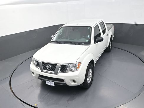 Used 2017 Nissan Frontier SV RWD image 16