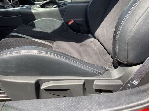 New 2025 Toyota GR86 Premium image 30