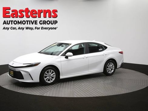 Used 2025 Toyota Camry LE FWD image 56
