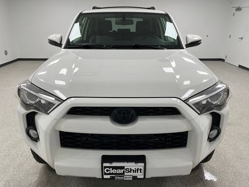Used 2019 Toyota 4Runner SR5 Premium AWD/4WD image 3