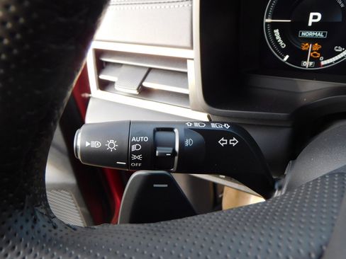 New 2025 Mitsubishi Outlander SE image 17