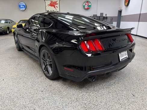 Used 2015 Ford Mustang GT Premium RWD image 5