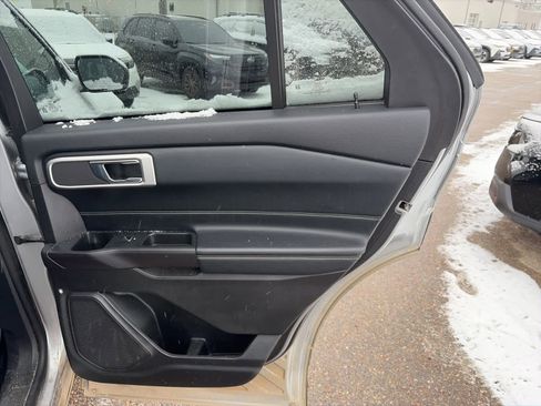 Used 2020 Ford Explorer XLT w/ Equipment Group 202A image 16