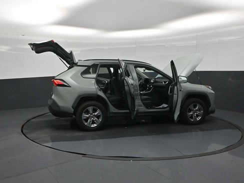 Used 2022 Toyota RAV4 XLE w/ XLE Grade Weather Package AWD/4WD image 60