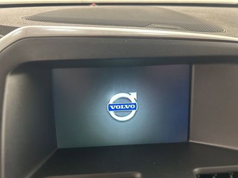 Used 2016 Volvo XC60 T5 Platinum w/ Climate Package image 14