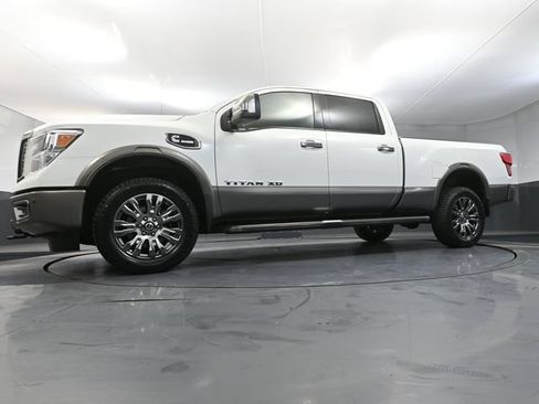 Used 2017 Nissan Titan Platinum Reserve AWD/4WD image 51