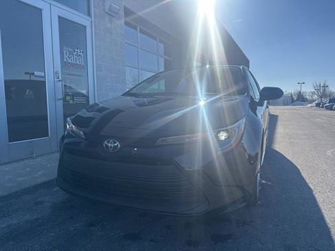 Certified 2023 Toyota Corolla LE image 2
