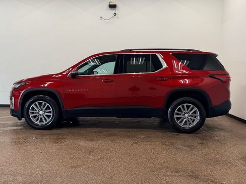 Used 2023 Chevrolet Traverse LT AWD/4WD image 2