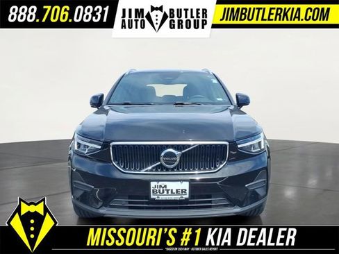 Used 2023 Volvo XC40 B5 Core AWD/4WD image 29
