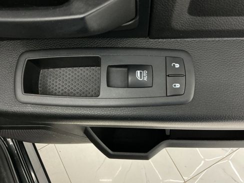 Used 2018 RAM 1500 Express AWD/4WD image 45
