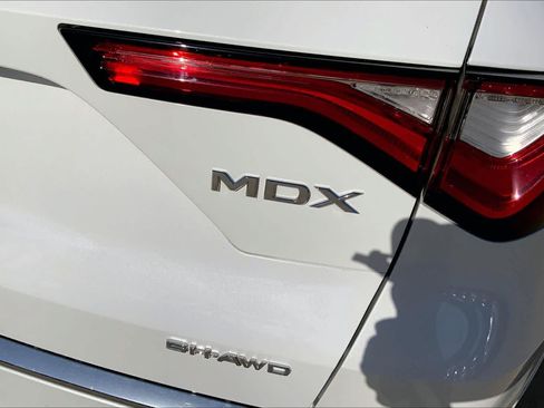 Used 2023 Acura MDX SH-AWD w/ Advance Package image 29