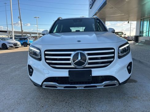 Used 2024 Mercedes-Benz GLB 250 image 3