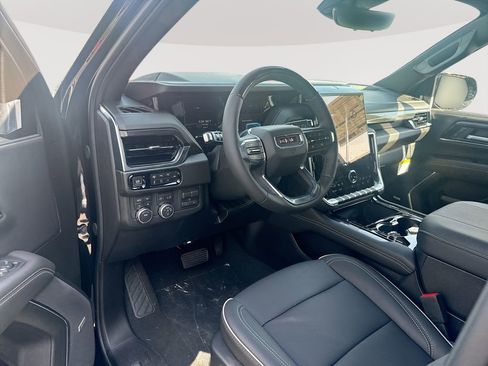New 2026 GMC Yukon Elevation w/ Elevation Premium Package AWD/4WD image 10