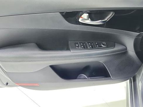 Used 2023 Kia Forte GT-Line FWD image 18