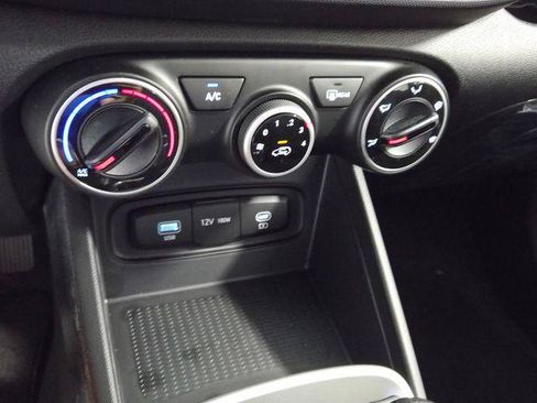 New 2026 Hyundai Venue SE FWD image 20